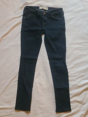 Hollister Women's Skinny Jeans Dark Blue, 27